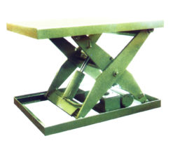 Гидравлический подъемный стол  SJ Грузоподъемность: 3000 кг